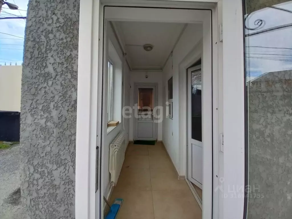 Офис в Ингушетия, Назрань ул. Осканова (1000 м) - Фото 0