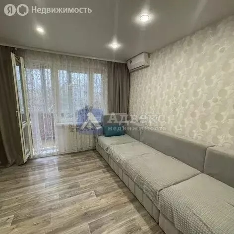 3-комнатная квартира: Тюмень, улица Монтажников, 16 (65.1 м) - Фото 1