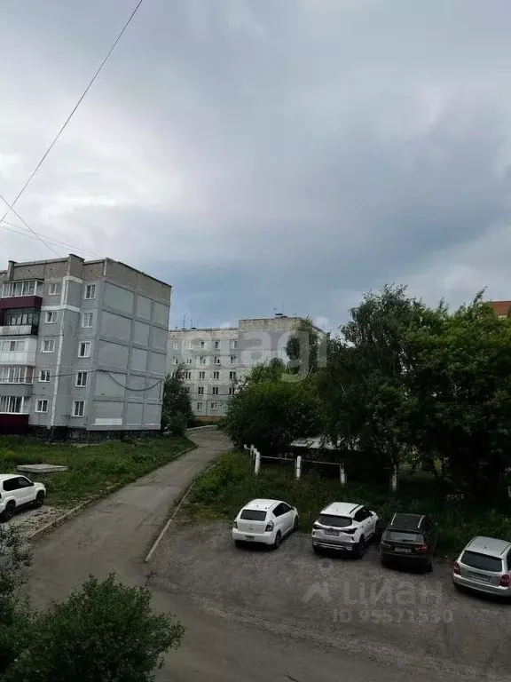 2-к кв. Кемеровская область, Анжеро-Судженск ул. Урицкого, 48 (52.8 м) - Фото 1