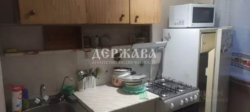 2-к кв. Белгородская область, Старый Оскол Лебединец мкр, 12 (50.0 м) - Фото 0