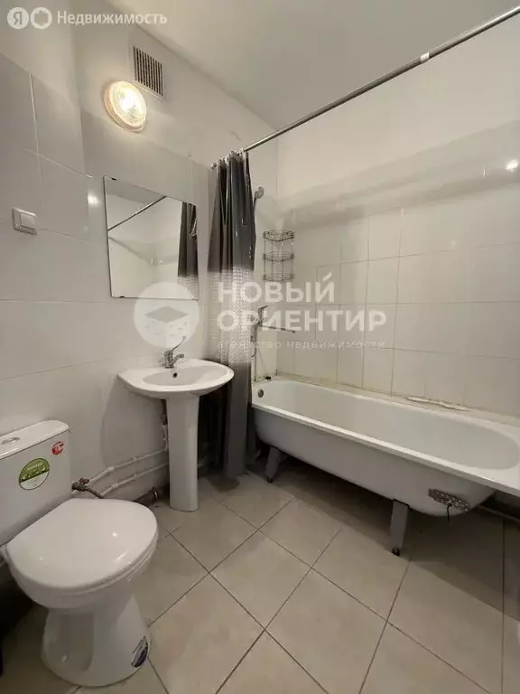 Квартира-студия: Екатеринбург, жилой район Уктус, микрорайон Светлый, ... - Фото 2