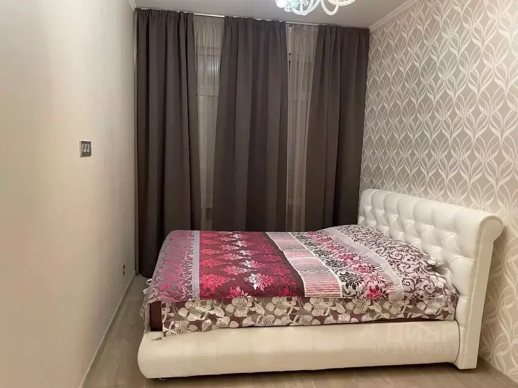 3-к кв. Санкт-Петербург просп. Народного ополчения, 10 (80.0 м) - Фото 0