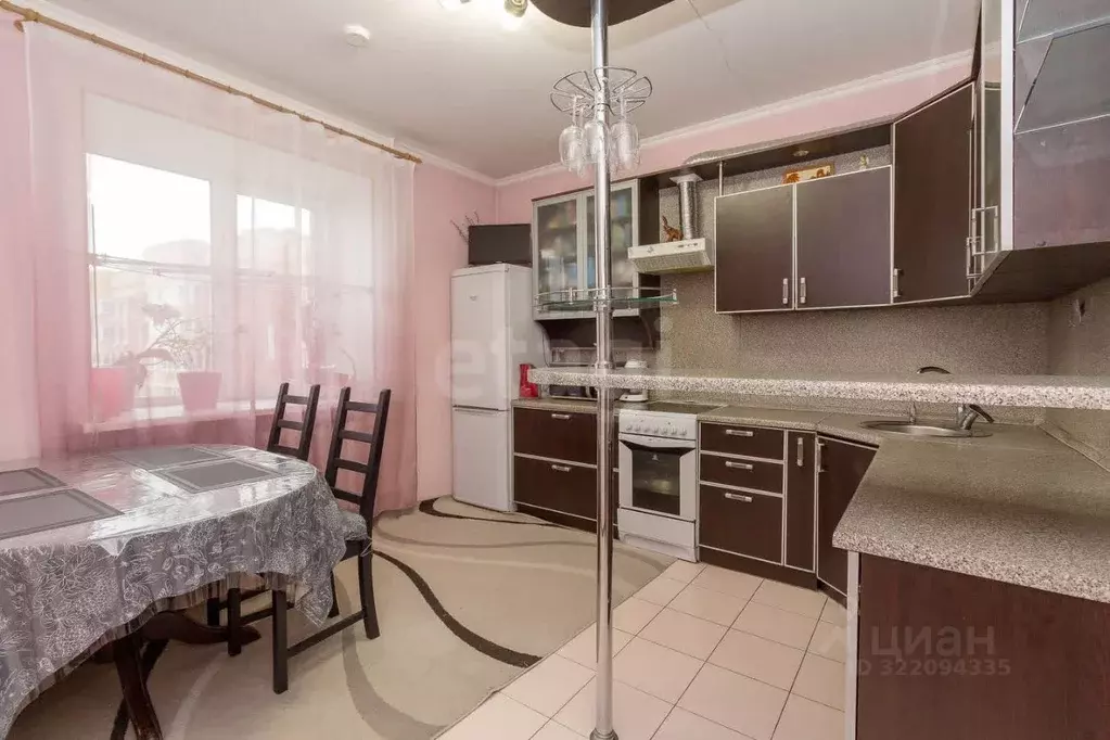 2-к кв. Тюменская область, Тюмень ул. Чернышевского, 2Ак4 (86.2 м) - Фото 1