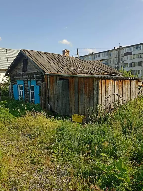 Дом в Красноярский край, Ачинск ул. Суркова, 37 (22 м) - Фото 2