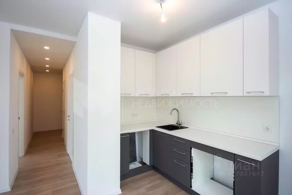 1-к кв. Тюменская область, Тюмень ул. Юрия Рогачева, 9к2 (45.0 м) - Фото 2