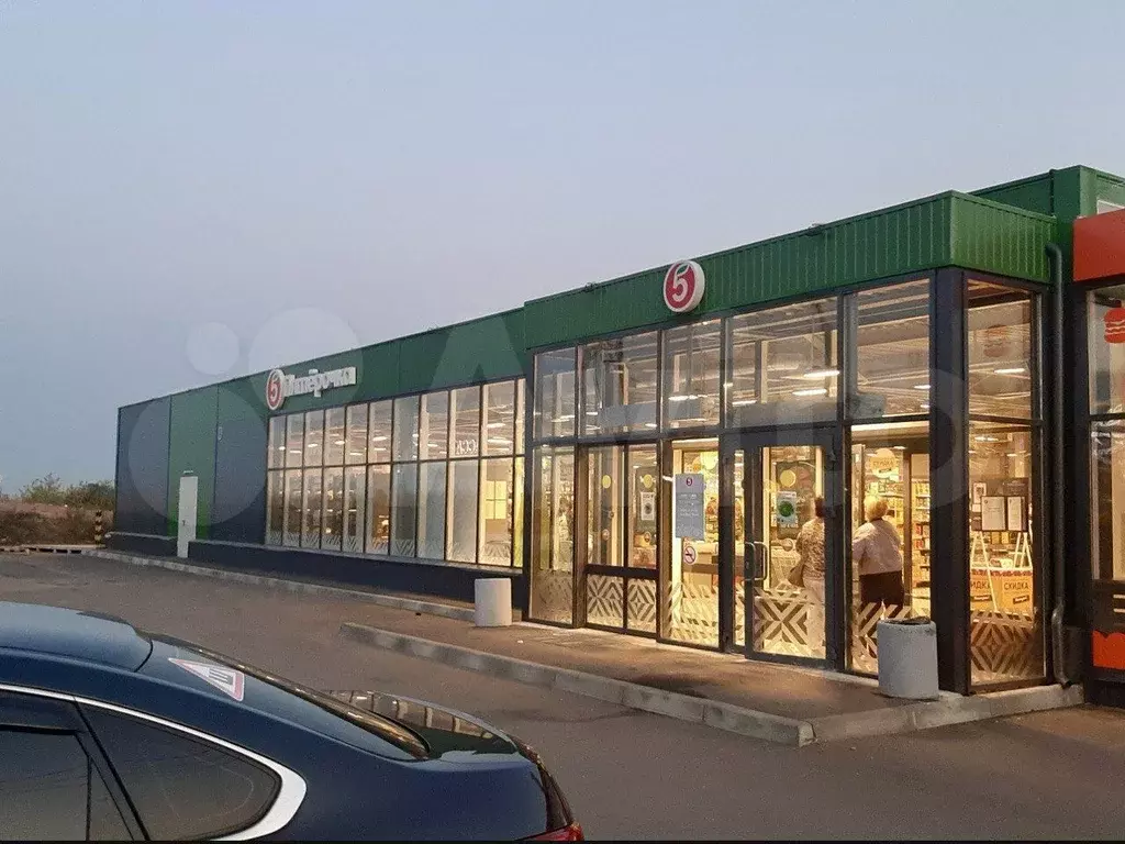 Маленькие Площади у Супермаркета - Фото 0