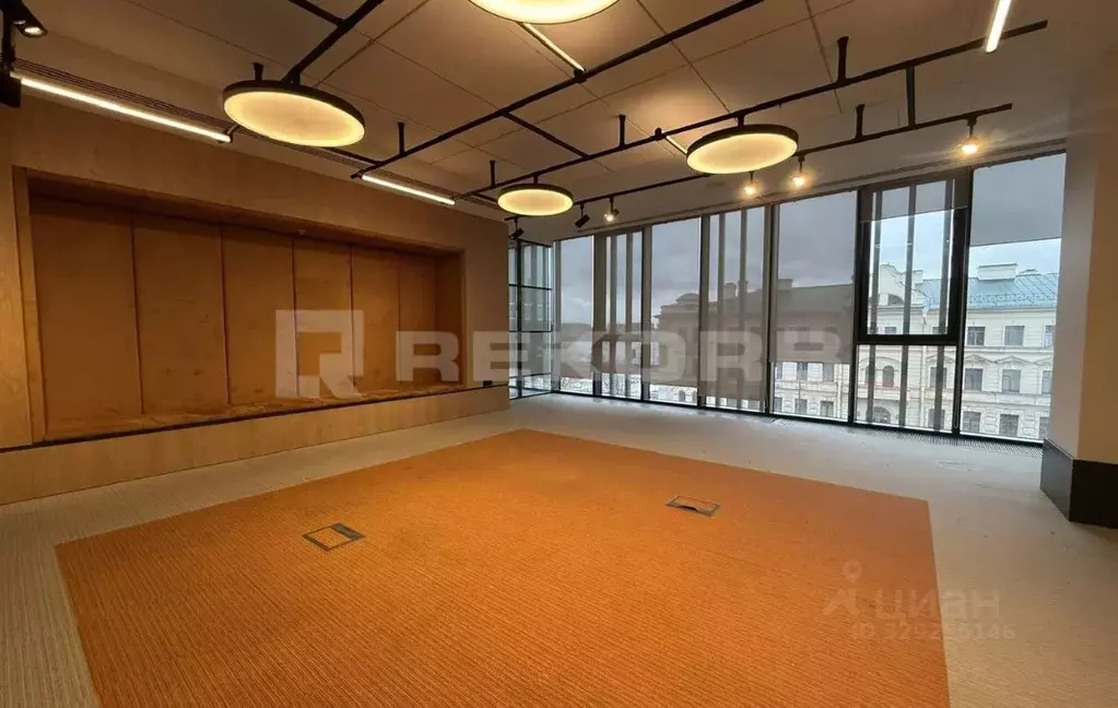 Офис в Санкт-Петербург Малоохтинский просп., 64 (344 м) - Фото 2