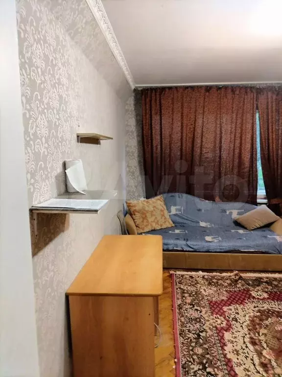 Комната 25 м в 3-к., 1/9 эт. - Фото 0