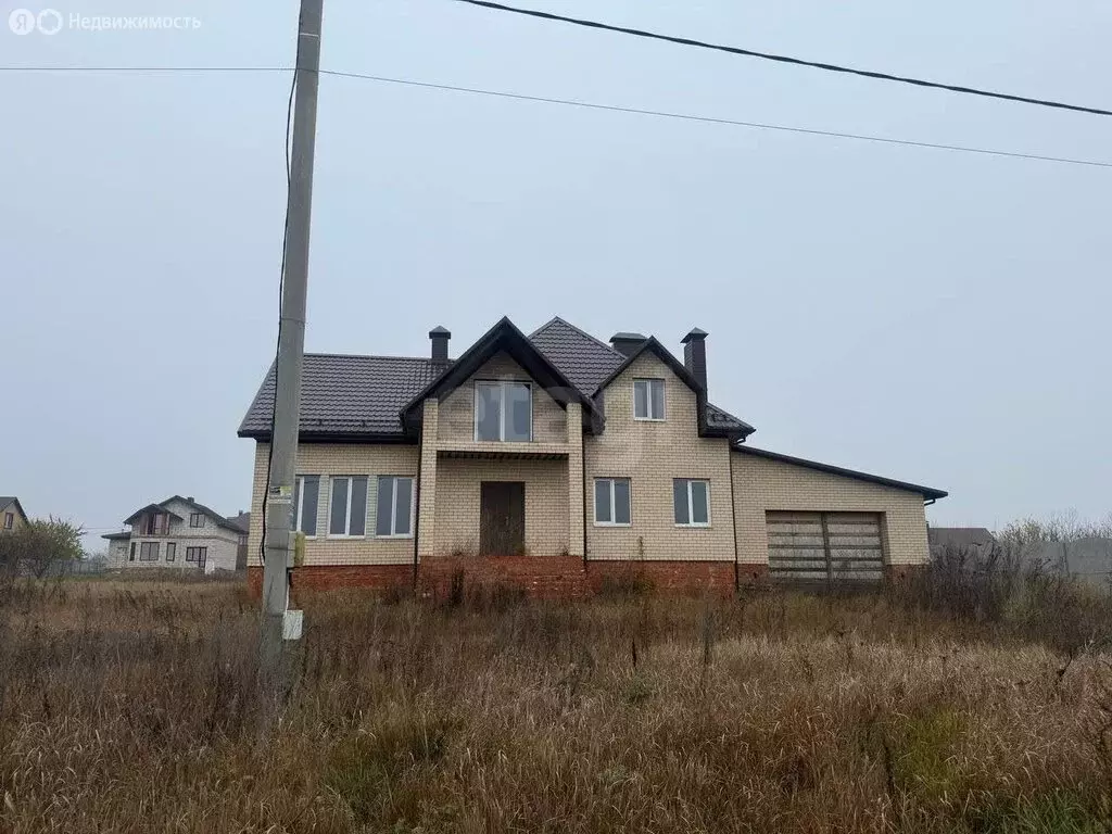 Дом в Стрелецкое, микрорайон Стрелецкое-72, Тихая улица (218.6 м) - Фото 1