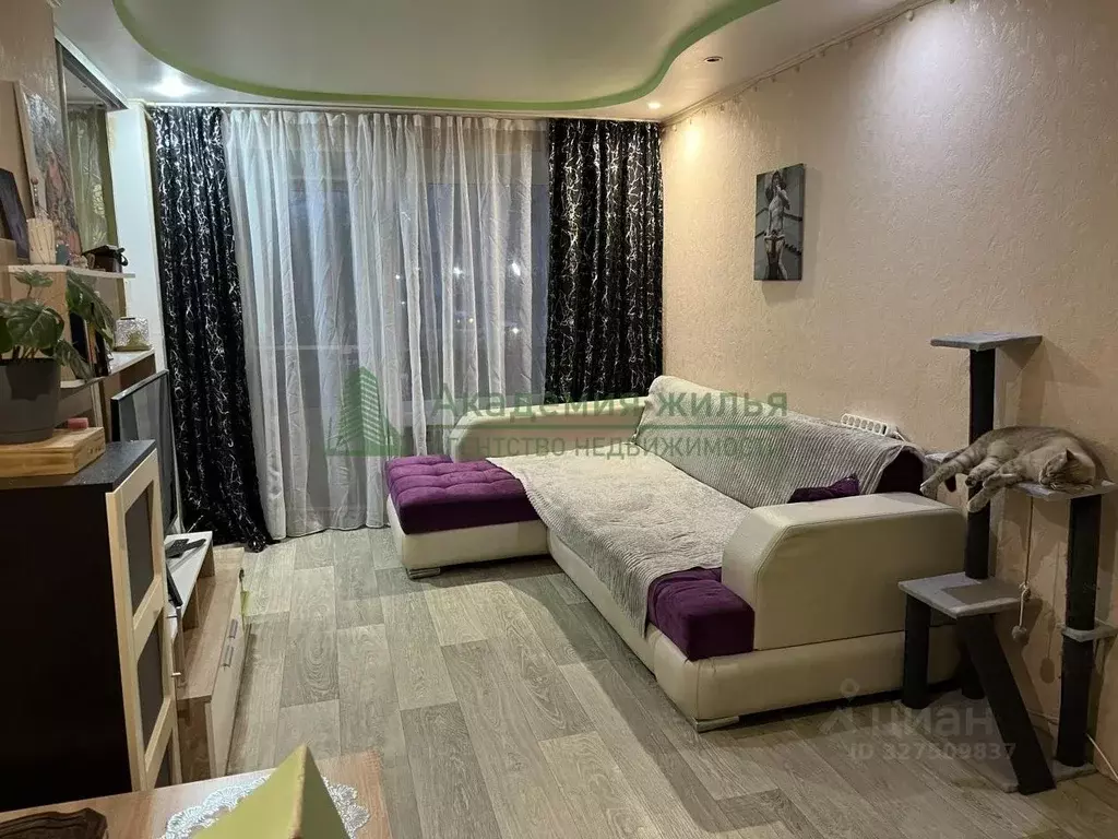 2-к кв. Саратовская область, Энгельс Полиграфическая ул., 73 (42.3 м) - Фото 1