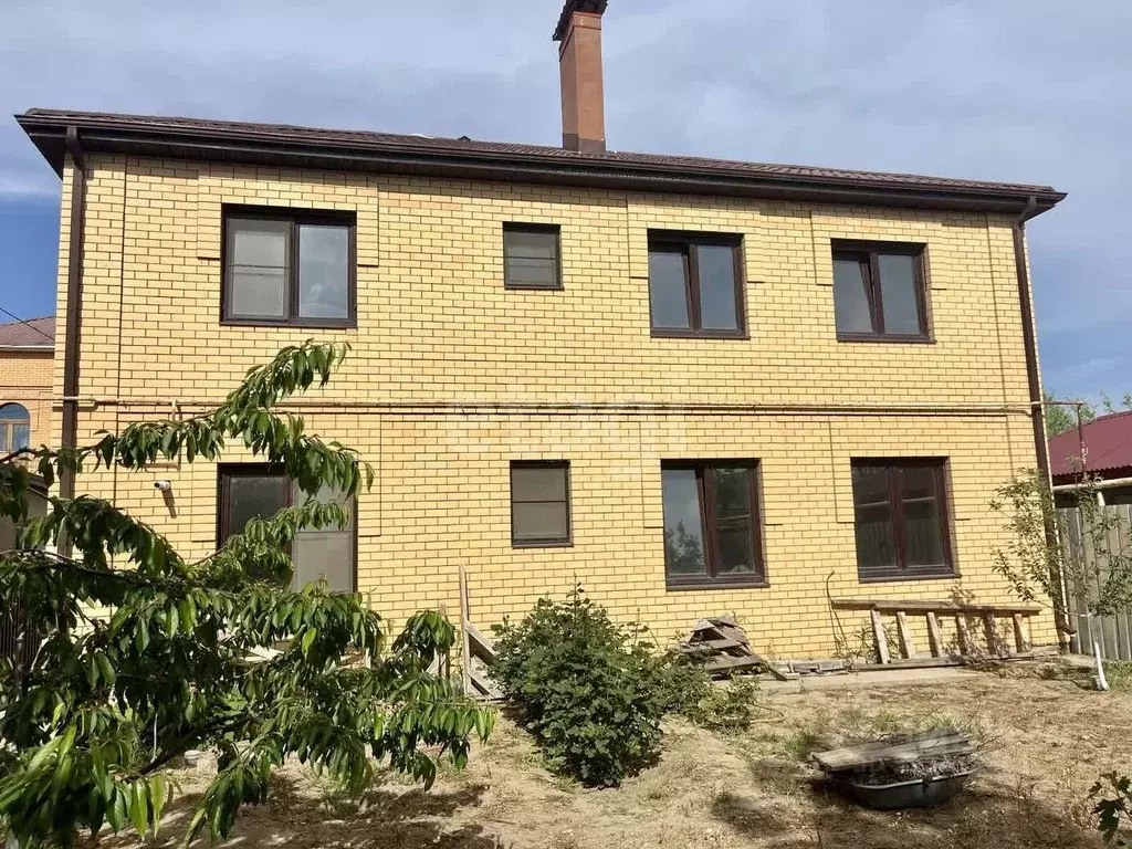Дом в Астраханская область, Астрахань Рейдовая ул., 31 (216 м) - Фото 1