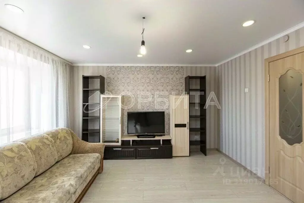 4-к кв. Тюменская область, Тюмень ул. Ленина, 81 (75.7 м) - Фото 0