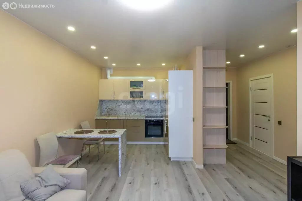 1-комнатная квартира: Тюмень, улица Газовиков, 73 (40 м) - Фото 1