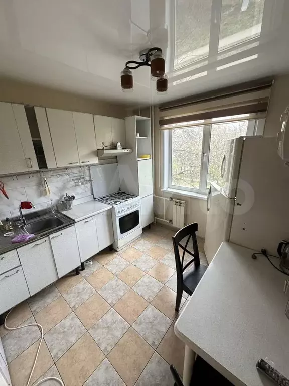 2-к. квартира, 52 м, 3/9 эт. - Фото 0
