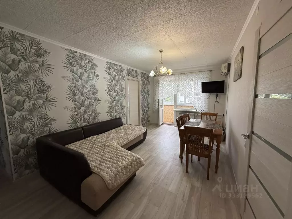 3-к кв. Волгоградская область, Камышин Набережная ул., 23 (55.2 м) - Фото 1