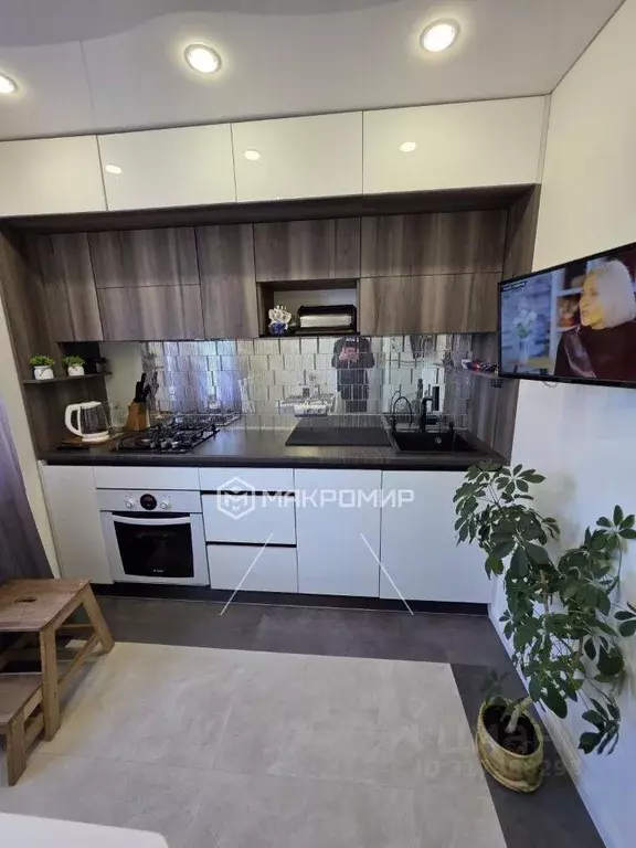 Квартира, 3 комнаты, 71 м - Фото 0