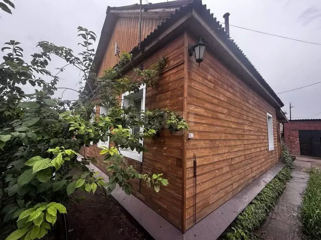 Дом в Бурятия, Улан-Удэ ул. Лебедева, 85 (63 м) - Фото 1