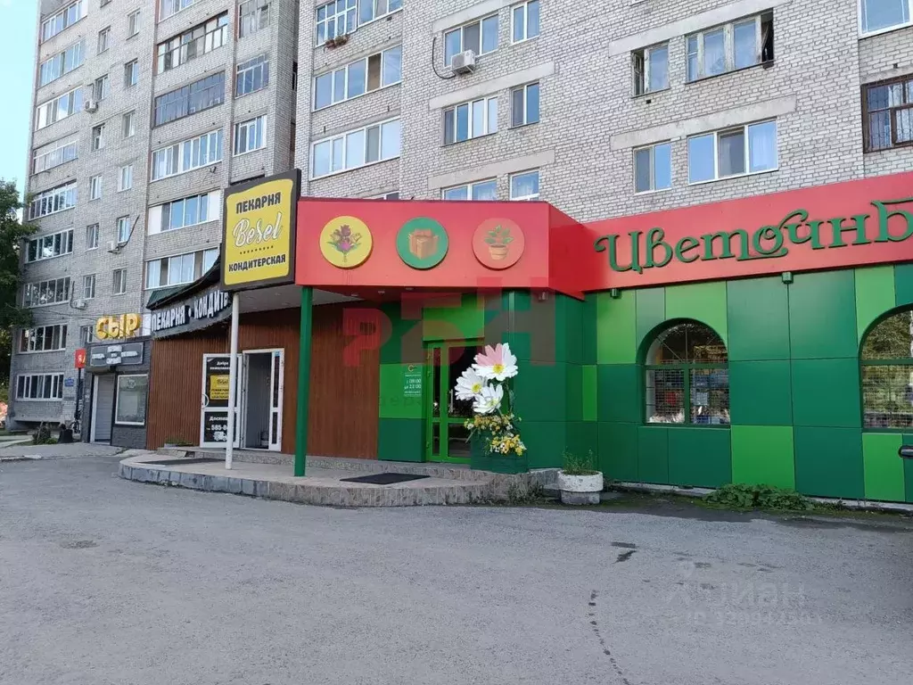 Торговая площадь в Тюменская область, Тюмень ул. 50 лет Октября, 26 ... - Фото 1