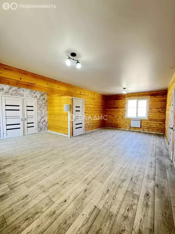 Дом в село Нижний Саянтуй, ДНТ Багульник, 3-й квартал (214 м) - Фото 1