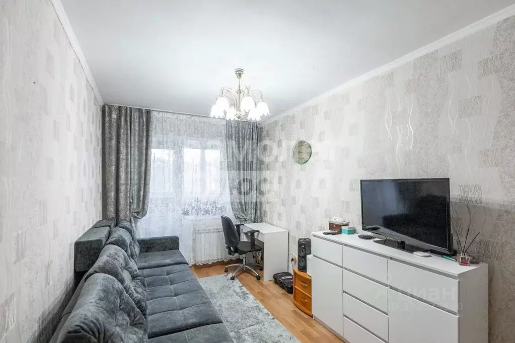 1-к кв. Омская область, Омск Транссибирская ул., 1 (27.8 м) - Фото 1