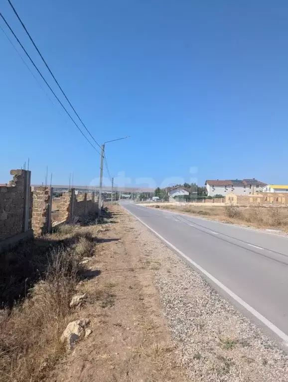 Участок в Крым, Черноморский район, Оленевское с/пос, с. Оленевка ул. ... - Фото 0