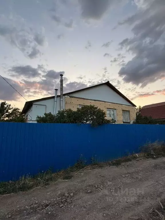 Дом в Астраханская область, Приволжский район, Энергетик садовое ... - Фото 1