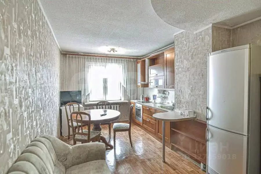 3-к кв. Сахалинская область, Южно-Сахалинск ул. Чехова, 29А (75.0 м) - Фото 1