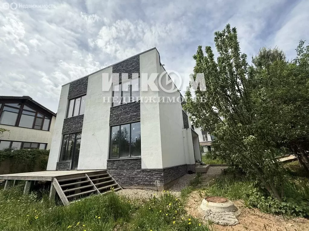 Дом в село Немчиновка, Ольховая улица, 16 (200 м) - Фото 1