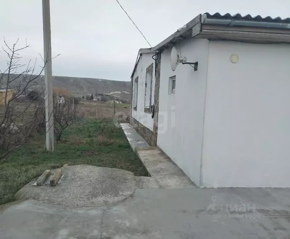 Дом в Крым, Феодосия муниципальный округ, с. Южное ул. Бахчалы (90 м) - Фото 1