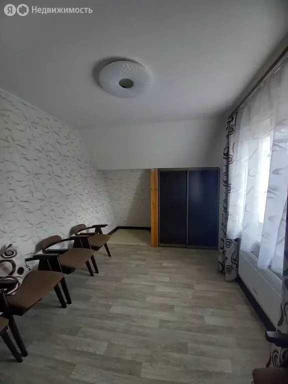 Дом в Ленинградская область, Тихвинское городское поселение, деревня ... - Фото 0