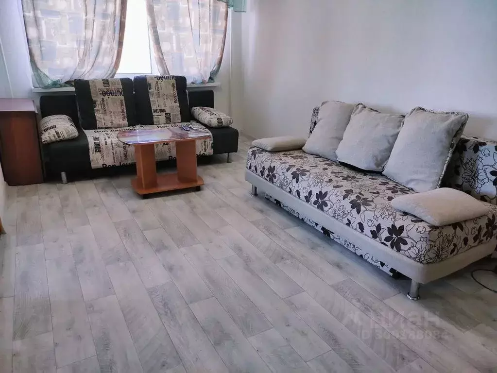 3-к кв. Нижегородская область, Арзамас ул. Мира, 21 (64.0 м) - Фото 0