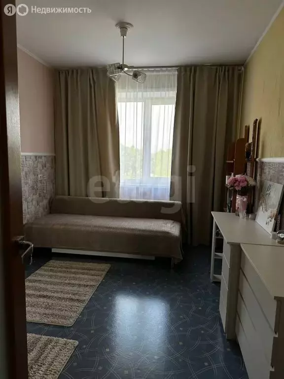3-комнатная квартира: Междуреченск, проспект Шахтёров, 4 (66.6 м) - Фото 1