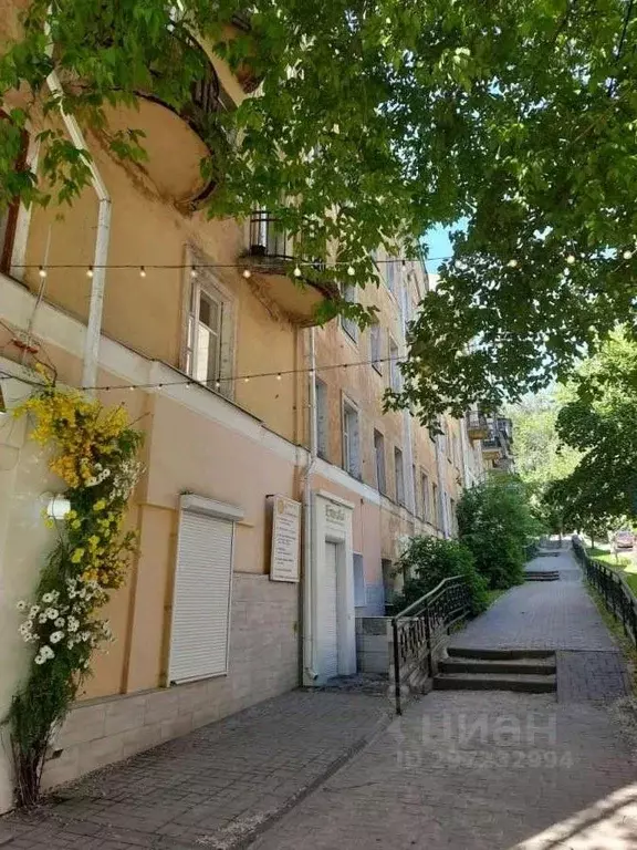 3-к кв. Воронежская область, Воронеж ул. Коммунаров, 47 (69.0 м) - Фото 1