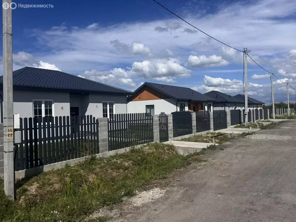 Дом в Калининградская область, Гурьевский муниципальный округ, посёлок ... - Фото 1