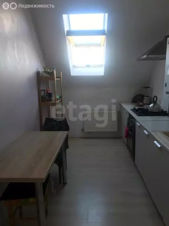 3-комнатная квартира: Пионерский, улица Шаманова, 2 (86 м) - Фото 1