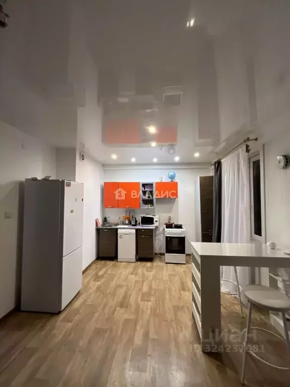 3-к кв. Бурятия, Улан-Удэ ул. Современная, 4 (69.9 м) - Фото 0