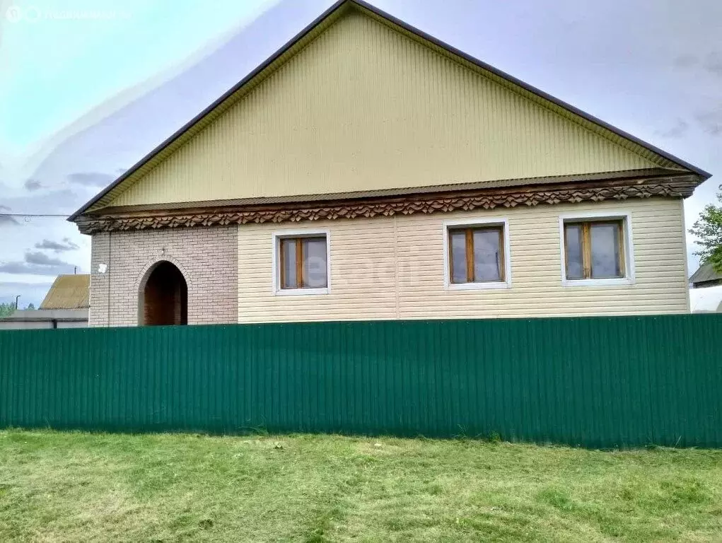 Дом в село Загородный, улица Гагарина (149.7 м) - Фото 0