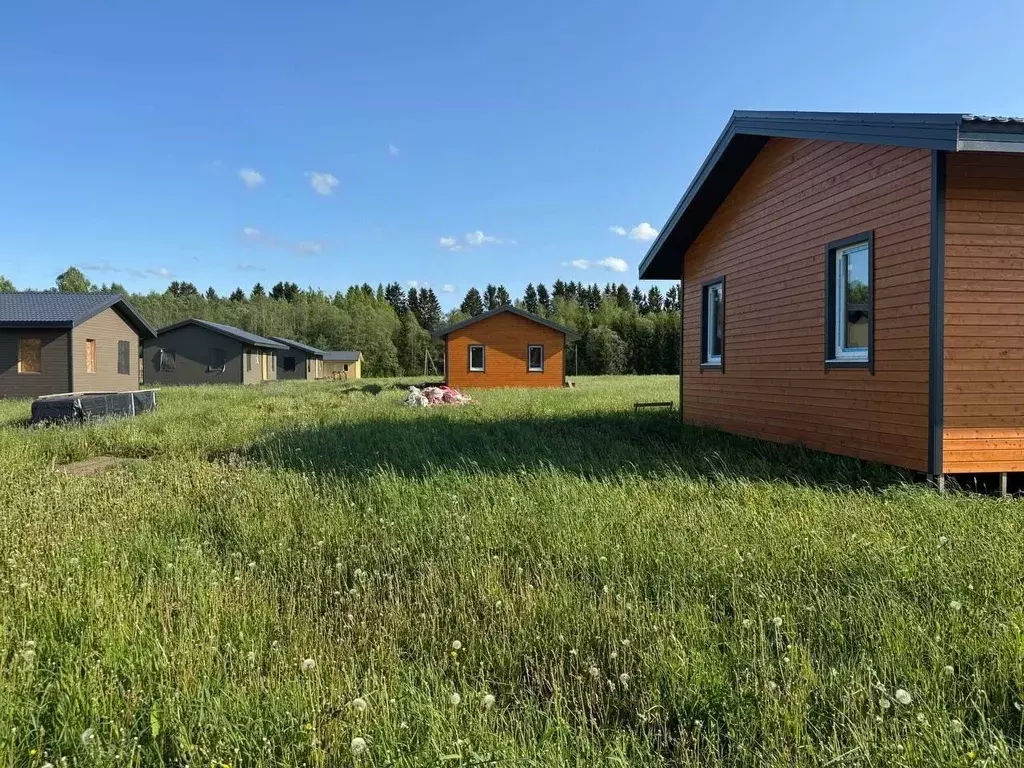 Участок в Ленинградская область, Кировский район, Шумское с/пос, д. ... - Фото 1