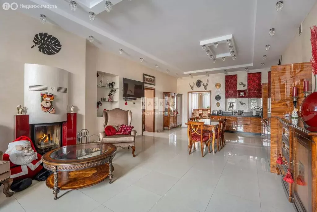 Дом в село Петровское, 66 (600 м) - Фото 1