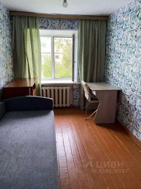 3-к кв. Свердловская область, Артемовский ул. Гагарина, 13 (58.9 м) - Фото 1