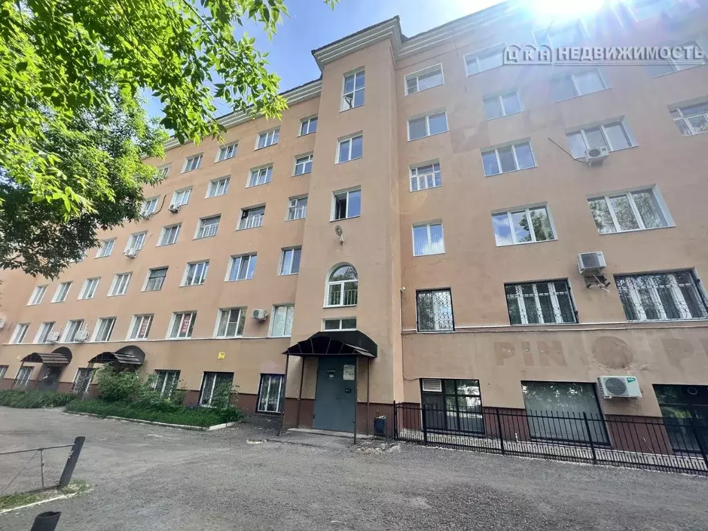 Комната Оренбургская область, Оренбург ул. Челюскинцев, 17А (15.6 м) - Фото 1