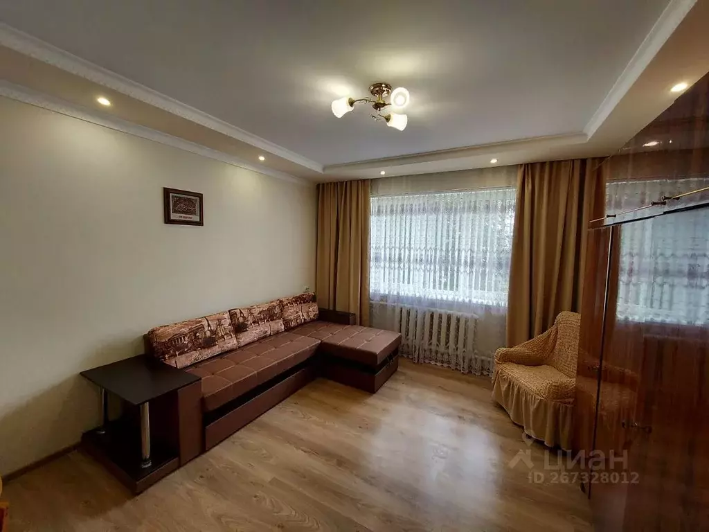 Дом в Крым, Красногвардейский район, Октябрьское пгт ул. Курчатова, 63 ... - Фото 2