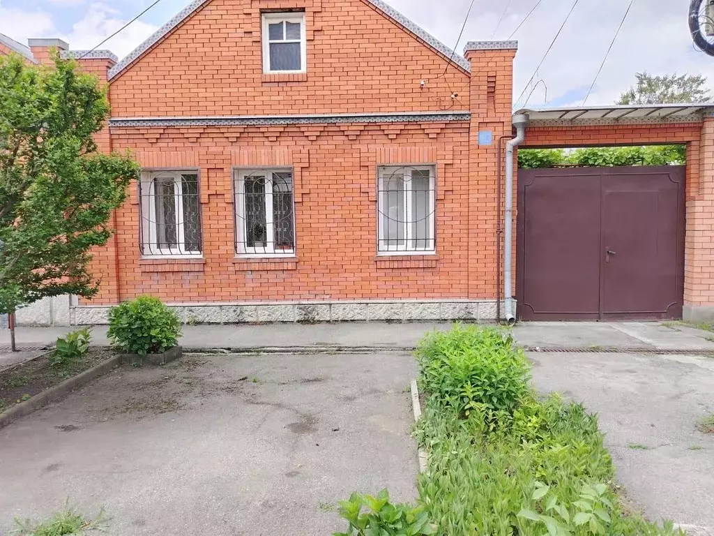 Дом в Северная Осетия, Владикавказ ул. Щорса (167 м) - Фото 1