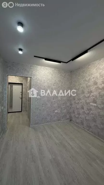 1-комнатная квартира: село Чигири, улица Василенко, 7/1 (38.9 м) - Фото 1
