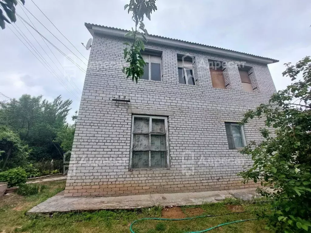 Дом в Волгоградская область, Волгоград Поселок Горная Поляна тер., ул. ... - Фото 1