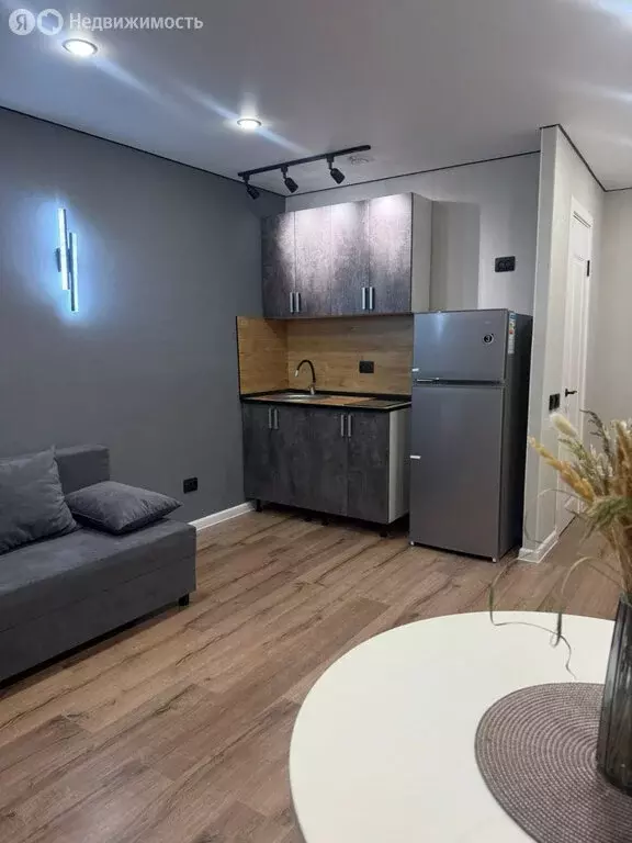 1-комнатная квартира: Казань, улица Павлюхина, 103 (15 м) - Фото 2