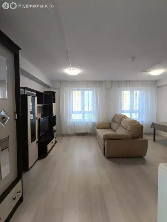 Квартира-студия: Киров, улица Энтузиастов, 54 (31.8 м) - Фото 1