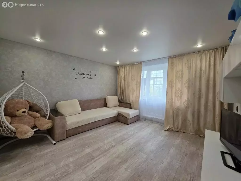 2-комнатная квартира: Чебаркуль, Электростальская улица, 1 (53 м) - Фото 1