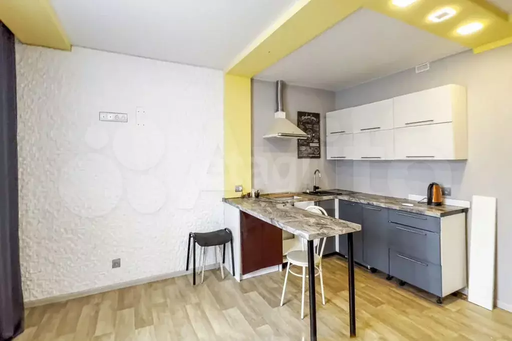 3-к. квартира, 81,1 м, 1/10 эт. - Фото 0