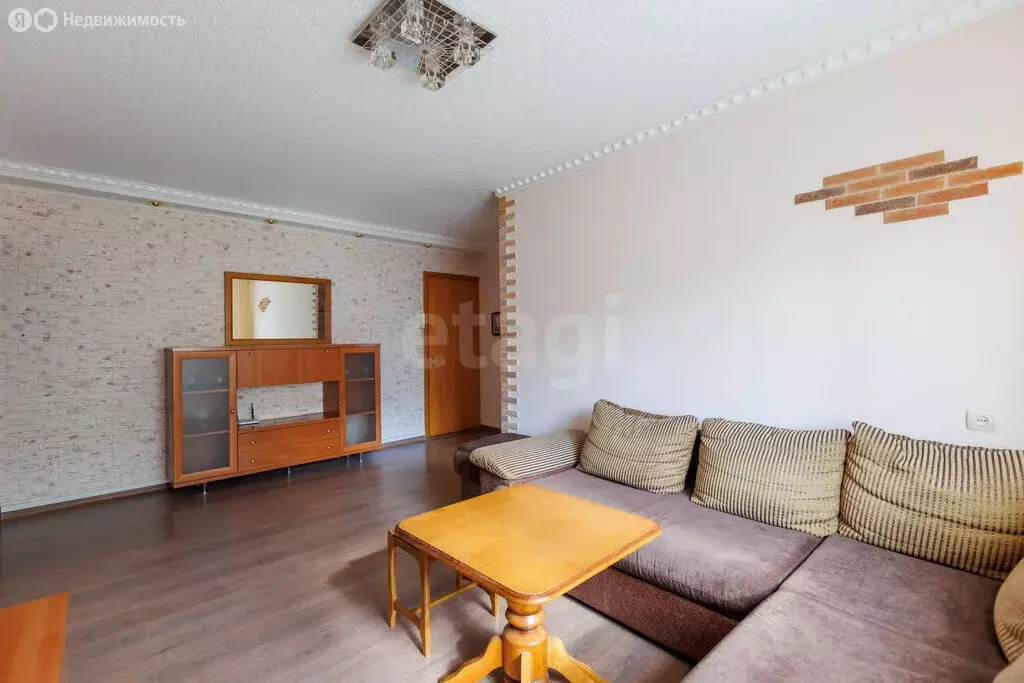 3-комнатная квартира: Пермь, улица Пушкина, 21 (69.4 м) - Фото 1